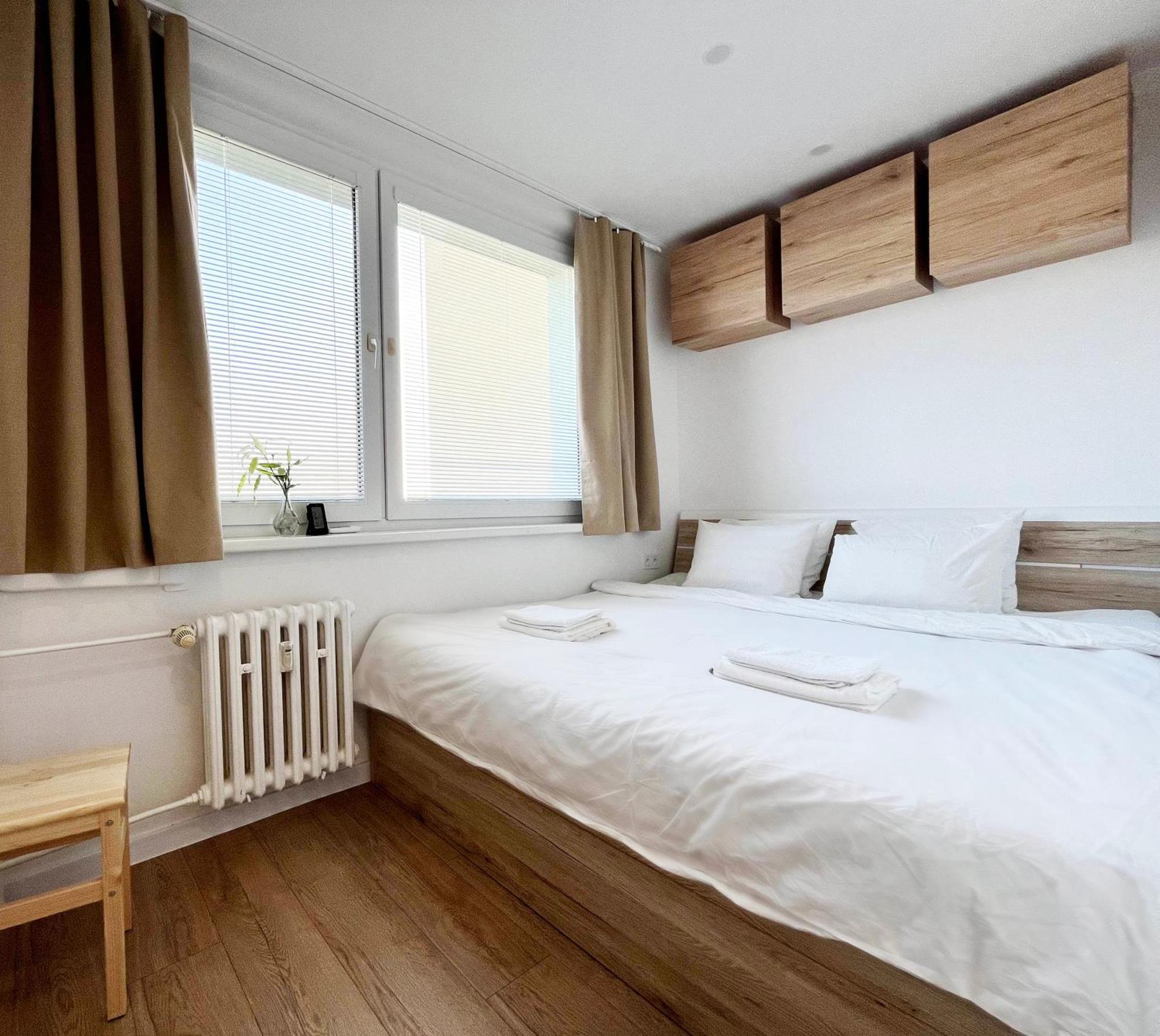 Elegant Escape Apartment III - Free Parking, Easy Access To City Center Bratislava Exterior foto